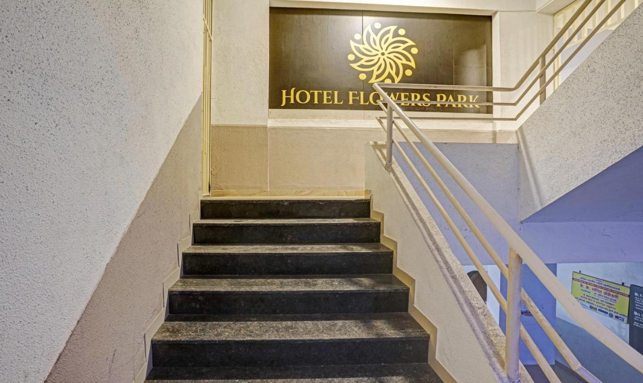 Itsy Hotels Flowers Park Nashik Bagian luar foto